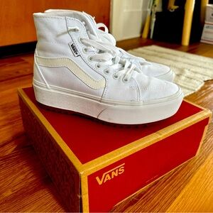 Woman's Sneakers Vans Filmore High PLATFORM size 7